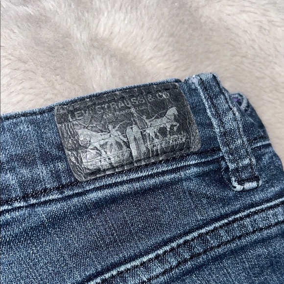 Levi’s Dark Wash Kid’s Denim Legging - Picture 2 of 6